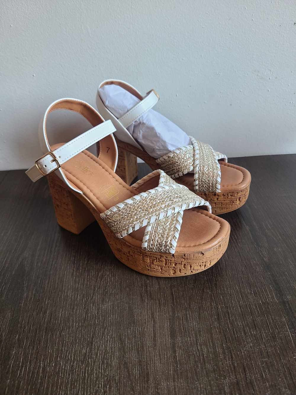 Seychelles sz 7 Women's Bravo Sandal